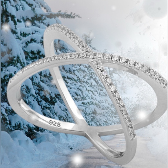 NWOT Solid Sterling Silver Overlapping X CZ Ring - Picture 10 of 16